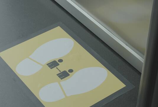 img_floorsticker 535x365