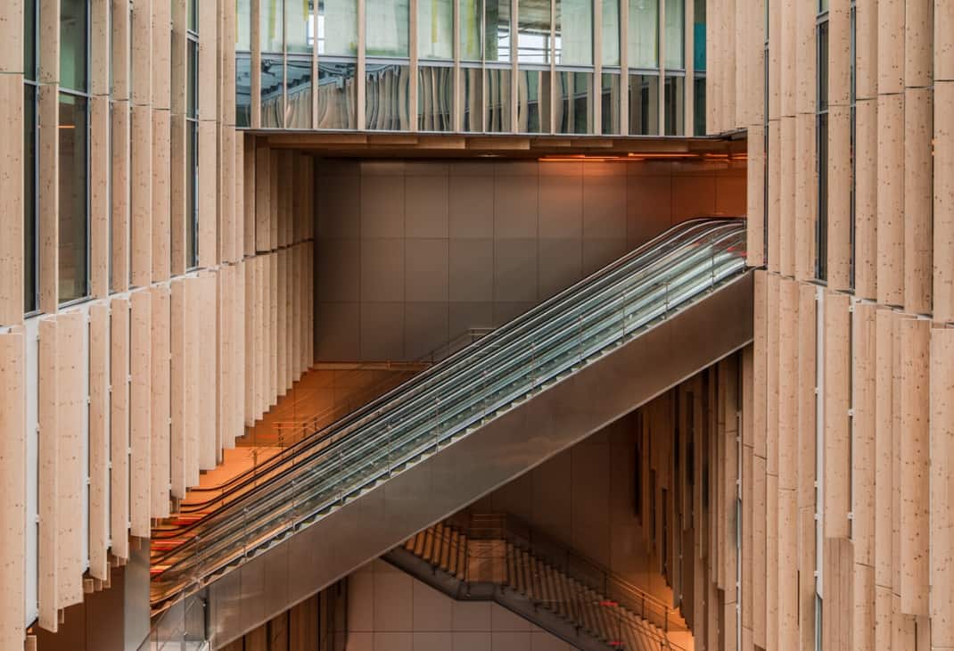 Kone Roltrappen Roltrappen voor meer soepelheid in Saint-Denis – Pleyel - KONE België ...