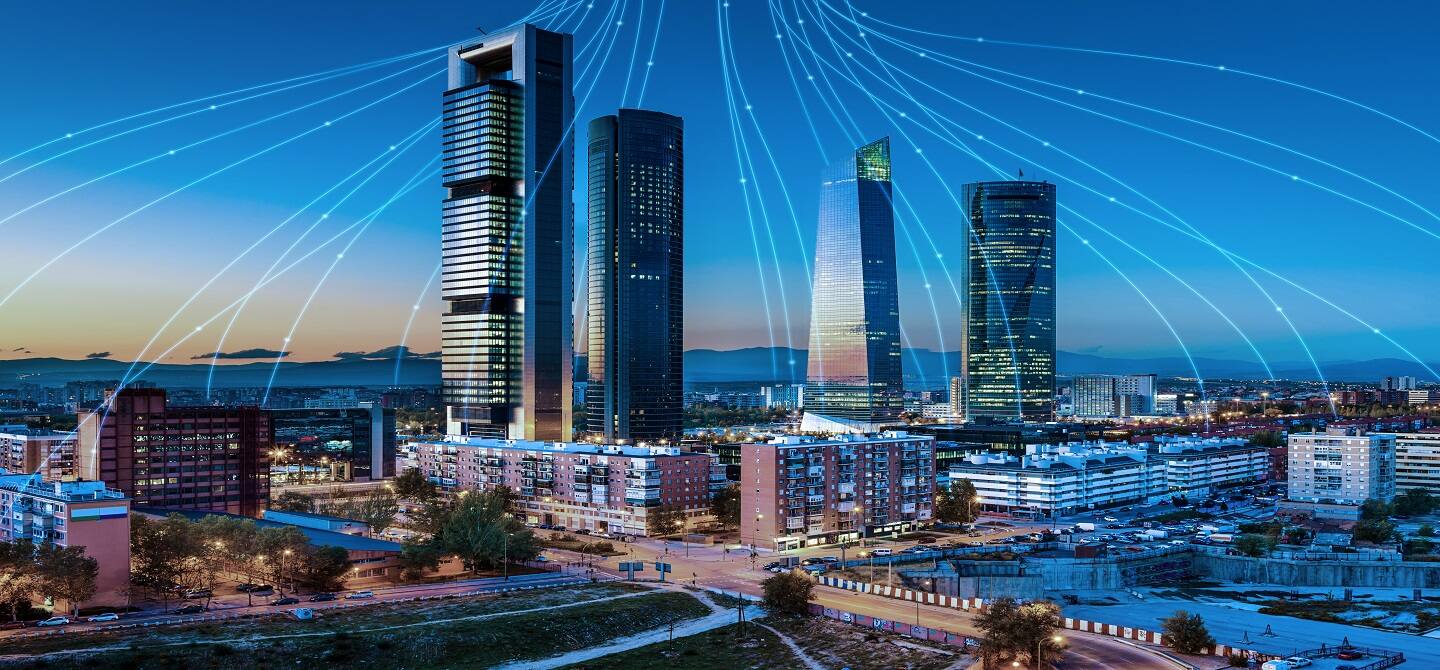img_Skyline1440x570