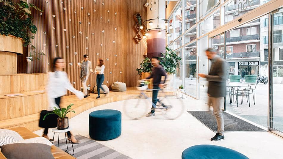 Een echt duurzaam gebouw moet niet alleen de klimaateffecten beperken en veerkrachtig zijn, het moet ook ten dienste staan van de mensen en de plaats eromheen.